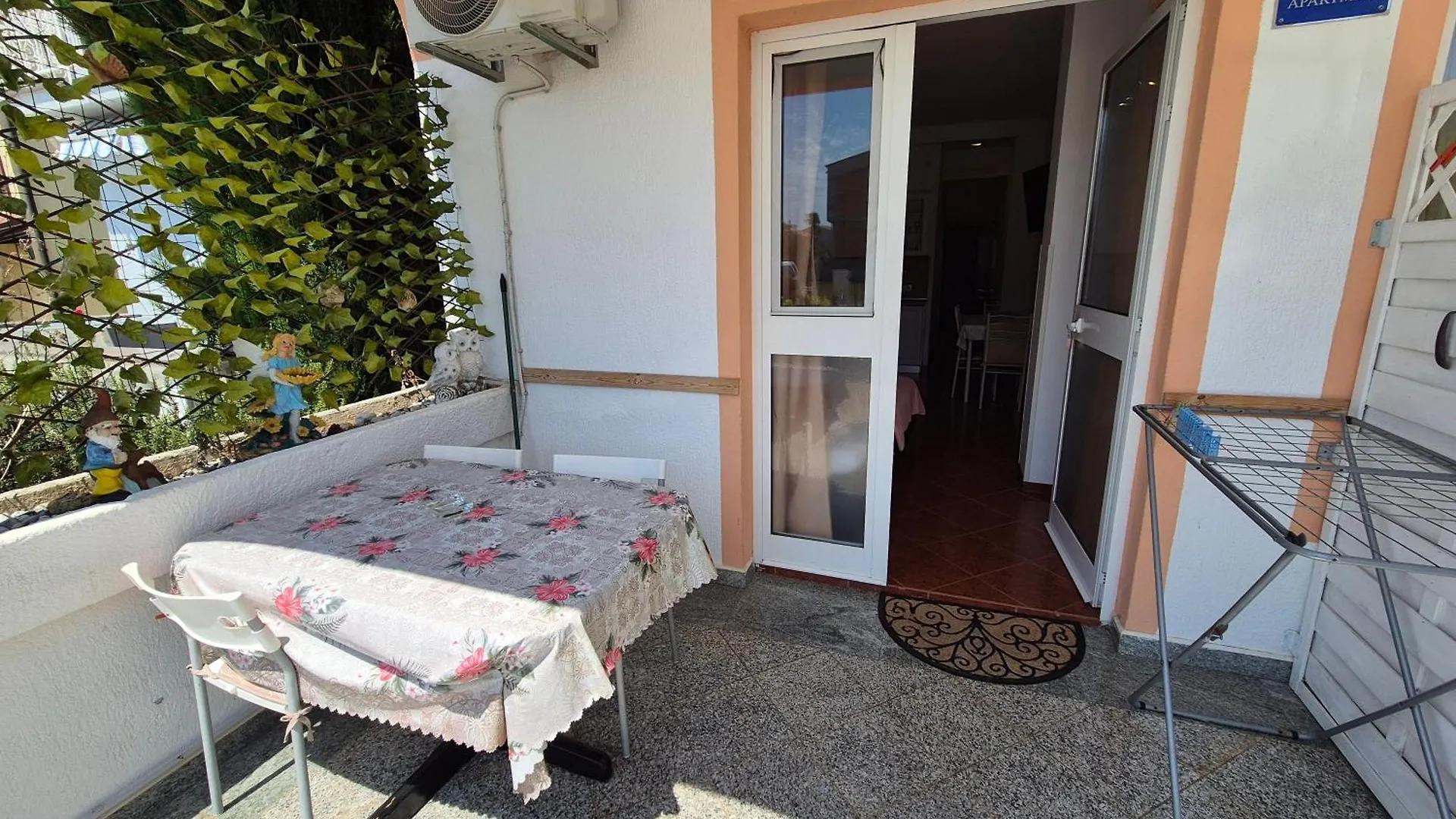 Manja Apartaments Porec - Cesko Slovensky Dom 0*,  Croatia